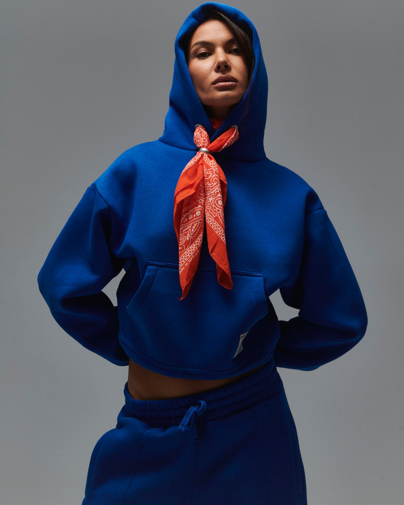 Tuta felpa e pantalone bandana